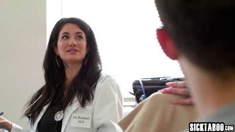 Rough sex and hard squirting for big ass teen in front of kinky doctor