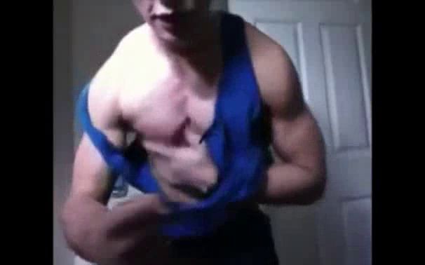 Muscle Guy TonyM Jerks Off 1