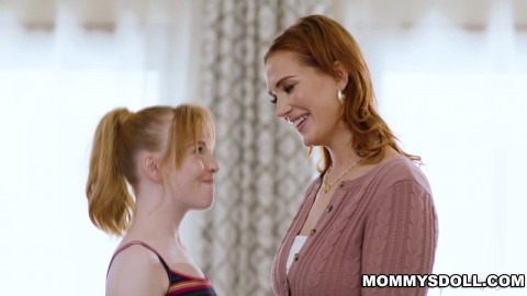 Madi offers Siri a hug which lead to intimate sex