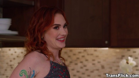 Siri Dahl greets her new nude transsexual neighbor Kasey Kei!