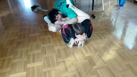 Horny girlfriend fucked all over, squirts on the floor gets enormous load in return - sexonly.top/hptmrr