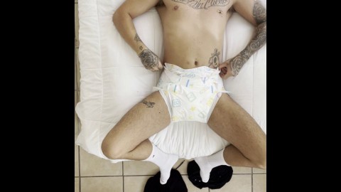 ABDL Diaper Boy Puts on Diaper