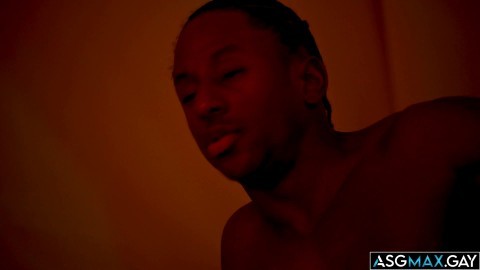 Jayden Marcos, Drake Von, and Liam Cyber together in a tent!