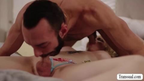 Horny Trans Woman Gracie Jane analed bed seller