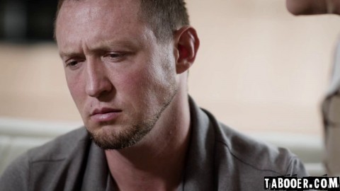 Dee starts coming onto Pierce to make him doubt his marriage