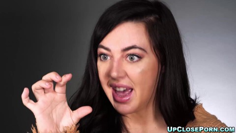 Whitney Wright masturbates with a vibrator and gets a REAL orgasm!