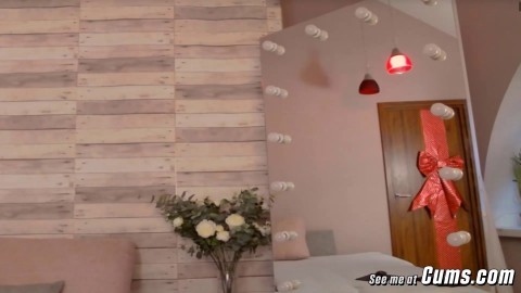 Blonde Babe Teasing You With Her Sexy Body On Cam