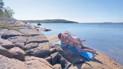 Remlic Solrig Sex I Naturen Et Smukt Par Hd Hawaiian Porn