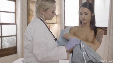 Transfixed S E Khloe Kay And Dee Williams The Physical Dp Gangbang Krissy Lynn Sex