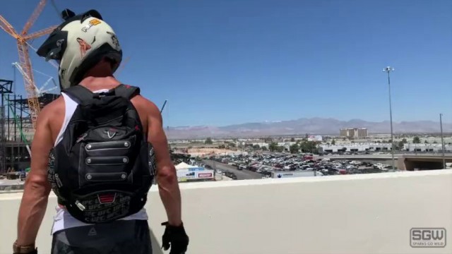 smoking a joint a fucking on top of a parking garage in las vegas FanCentro