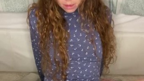 amateur squirts and shows you porn