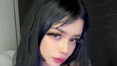 Yorgelis nezzie holly moon