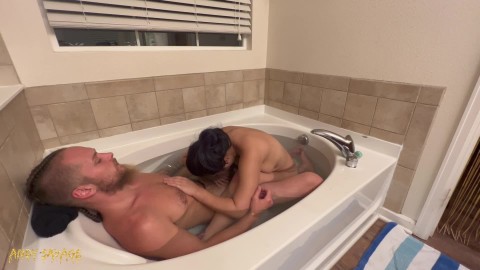 chinese girl bathing and blowing andy savage FanCentro