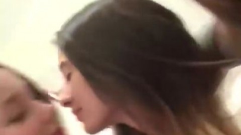 Riley_xo NeenahKendal Sexykitty8915