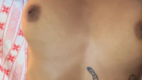 Tori Dean Blooming_Iris Lolly Lips