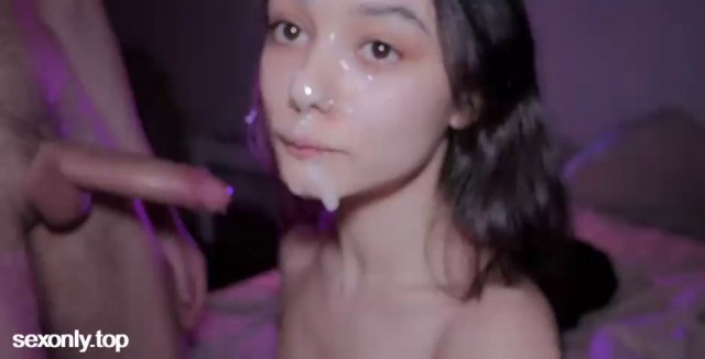 OverjoyedNeedyBagworm-mobile