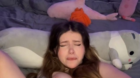 Sexy honey plays for her lover - slobbering solo porn!