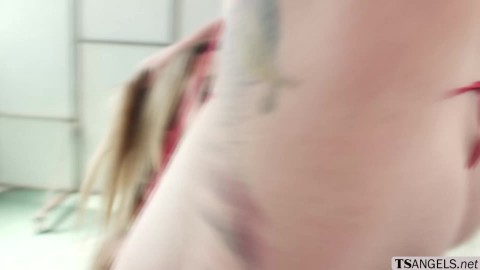 TS Blake Lovely fucks Squirting Cis Charlie Forde