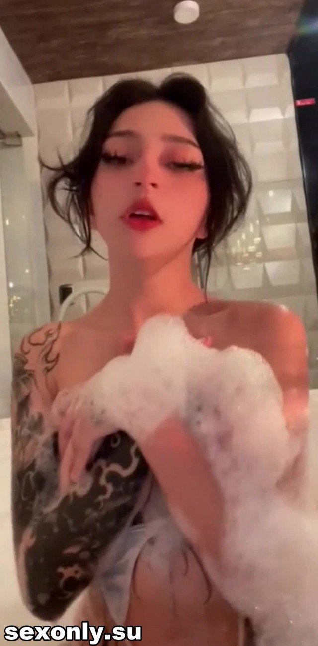 2zl9zuQm8pb9tQf0V3C1